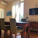 La Finestra Sul דירה קומו